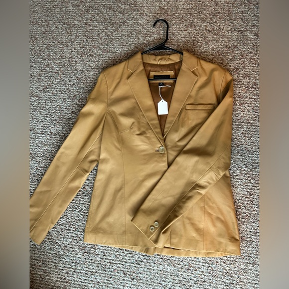 Banana Republic Camel Blazer - Picture 1 of 5